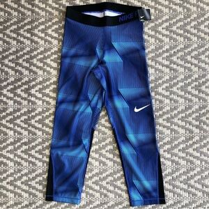 Nike pro cool dri-fit capri in size small